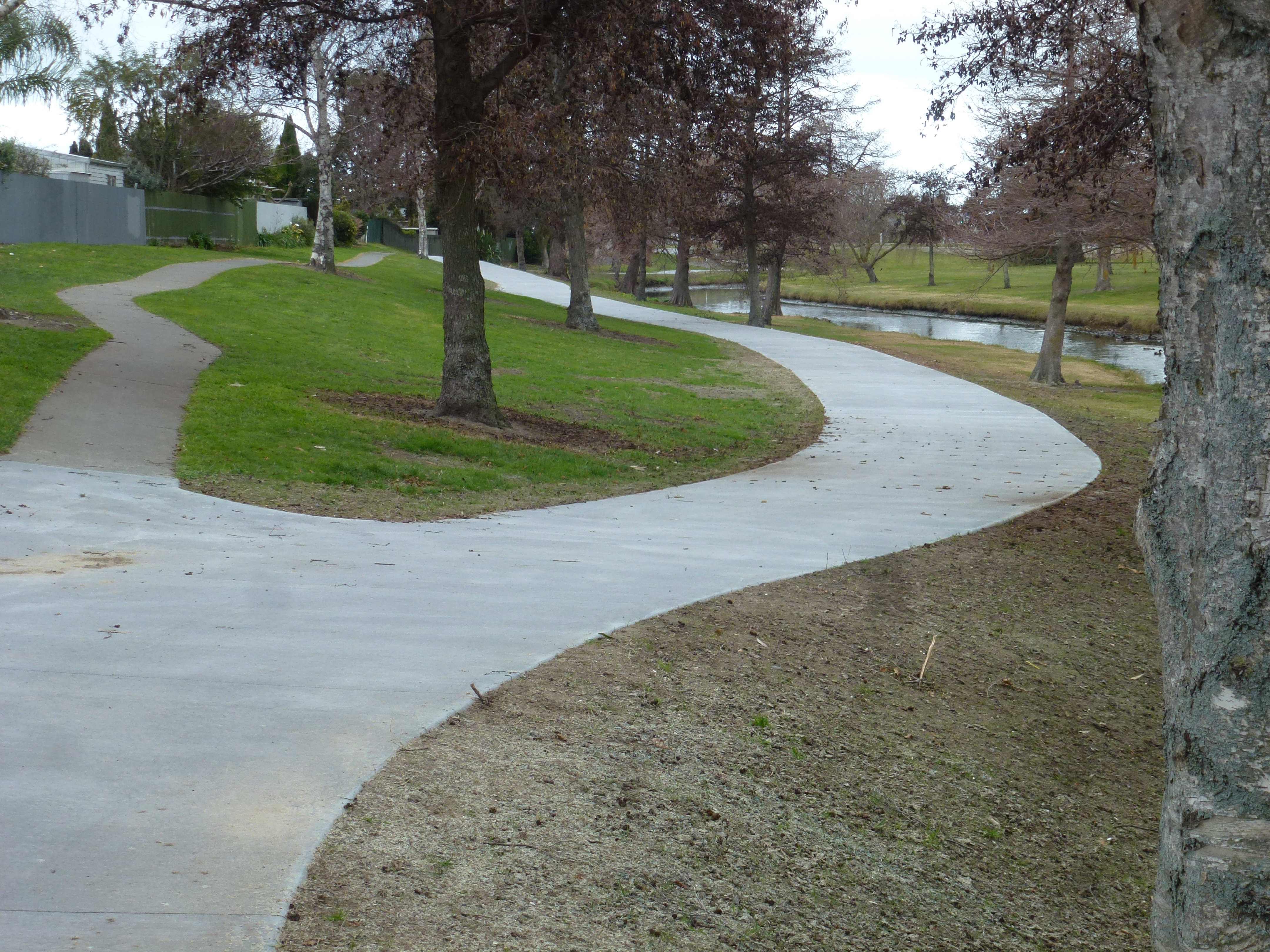 An outdoor cycleway and footpath that uses Inforce Ultrafibre 500 fibre reinforcing to provide strength and stop cracking